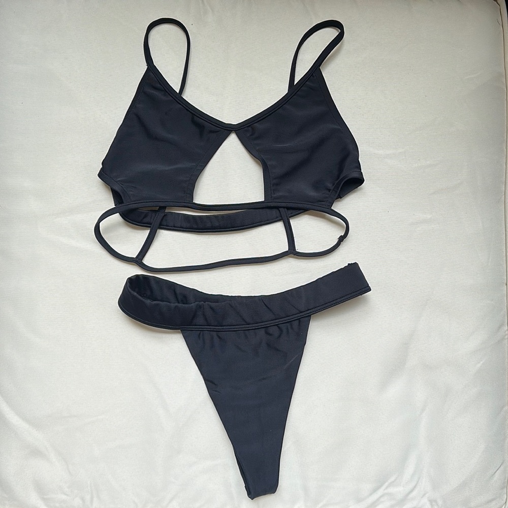 KHASSANI SWIMWEAR